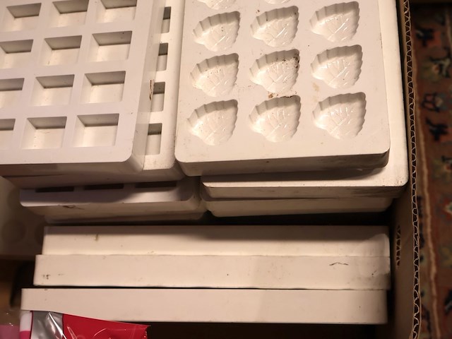 Partij pralinemallen - afbeelding 4 van  4