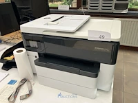Partij printers en kantoormeubilair