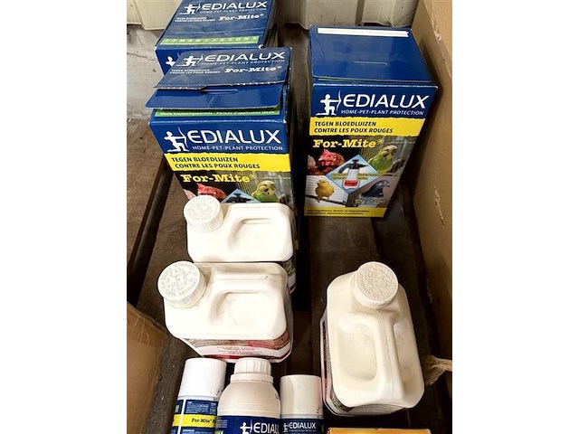 Partij producten voor dieren en planten - afbeelding 3 van  3