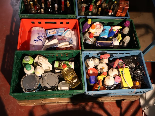 Partij producten - afbeelding 1 van  9