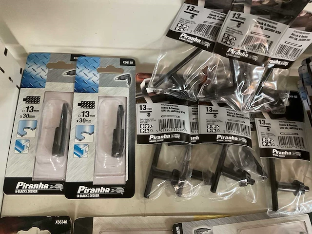 Partij professionele boren en zaagjes - afbeelding 6 van  9