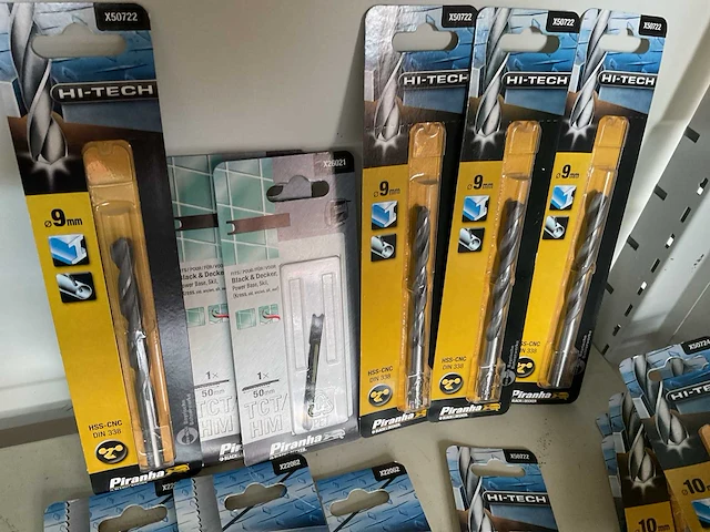 Partij professionele boren en zaagjes - afbeelding 7 van  8