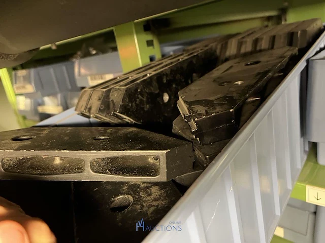 Partij profielbevestigingen, ankers en machinehandwielen - afbeelding 5 van  119