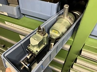 Partij profielbevestigingen, ankers en machinehandwielen - afbeelding 19 van  119