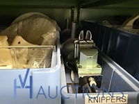 Partij profielbevestigingen, ankers en machinehandwielen - afbeelding 24 van  119