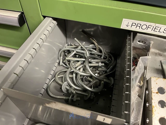 Partij profielbevestigingen, ankers en machinehandwielen - afbeelding 34 van  119