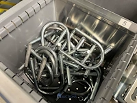 Partij profielbevestigingen, ankers en machinehandwielen - afbeelding 36 van  119