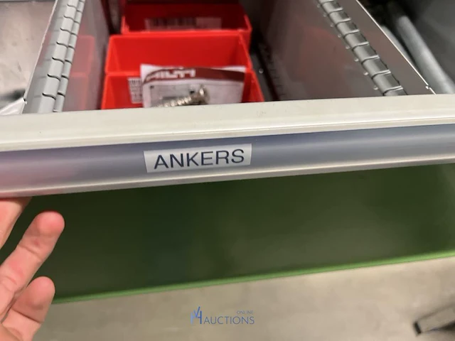 Partij profielbevestigingen, ankers en machinehandwielen - afbeelding 62 van  119