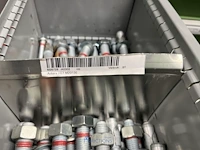 Partij profielbevestigingen, ankers en machinehandwielen - afbeelding 64 van  119