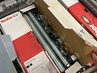 Partij profielbevestigingen, ankers en machinehandwielen - afbeelding 81 van  119
