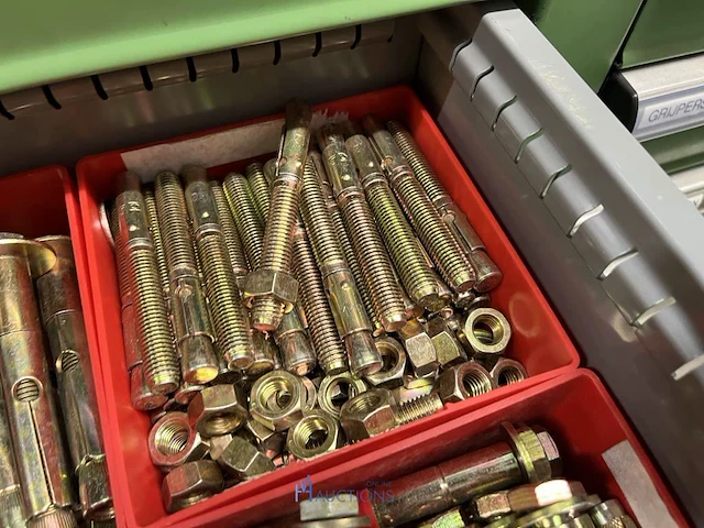 Partij profielbevestigingen, ankers en machinehandwielen - afbeelding 86 van  119