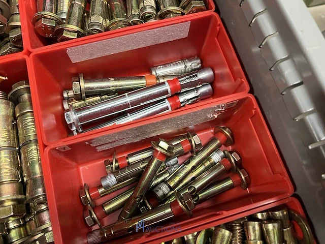 Partij profielbevestigingen, ankers en machinehandwielen - afbeelding 90 van  119