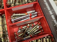 Partij profielbevestigingen, ankers en machinehandwielen - afbeelding 90 van  119
