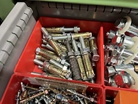Partij profielbevestigingen, ankers en machinehandwielen - afbeelding 97 van  119