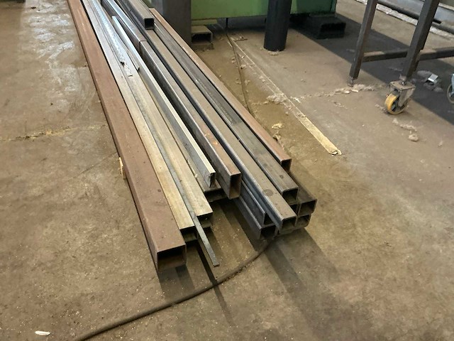 Partij profielstalen balken - afbeelding 2 van  4