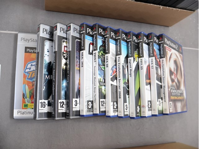 Partij ps2 spellen - afbeelding 1 van  3