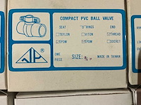 Partij pvc afsluiters - afbeelding 3 van  8