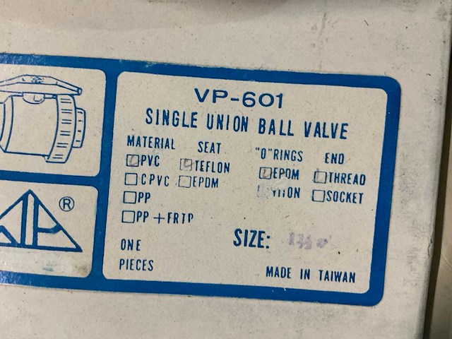 Partij pvc afsluiters - afbeelding 4 van  9