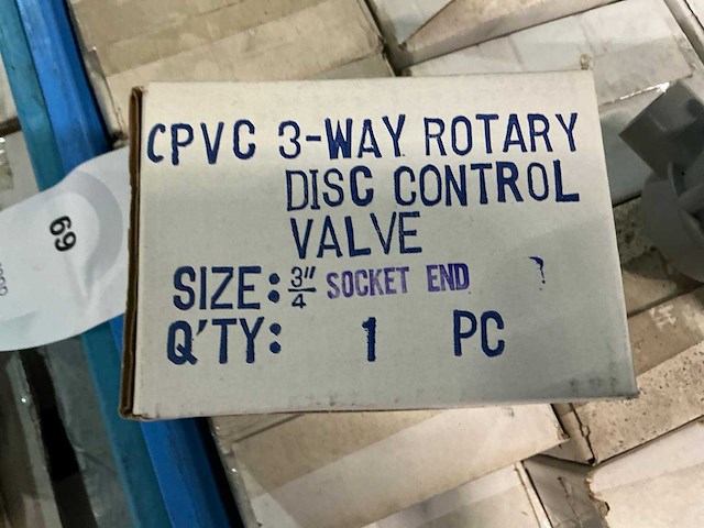 Partij pvc afsluiters - afbeelding 3 van  4