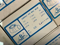Partij pvc afsluiters - afbeelding 7 van  8