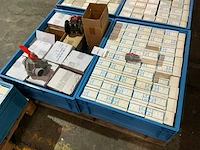 Partij pvc afsluiters - afbeelding 2 van  8