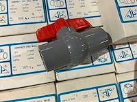 Partij pvc afsluiters - afbeelding 4 van  8