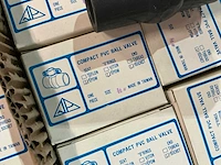 Partij pvc afsluiters - afbeelding 6 van  10