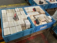 Partij pvc afsluiters - afbeelding 5 van  12