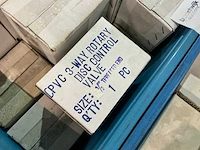 Partij pvc afsluiters - afbeelding 7 van  12