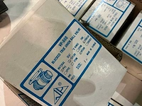 Partij pvc afsluiters - afbeelding 9 van  12