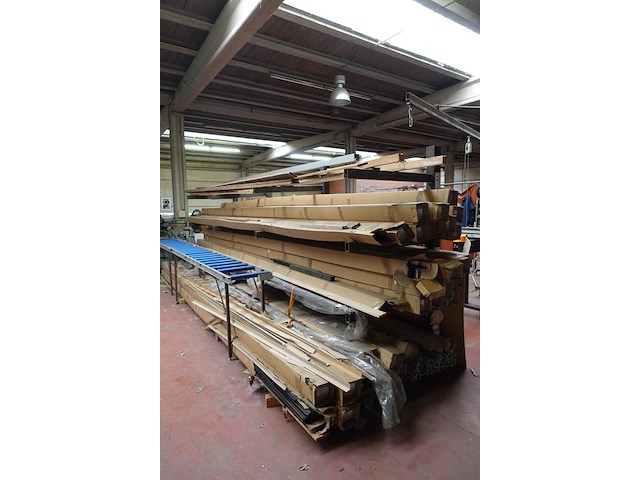 Partij pvc & aluminium - afbeelding 7 van  7