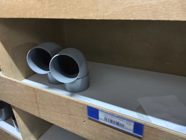 Partij pvc bochten en koppelstukken - afbeelding 21 van  27
