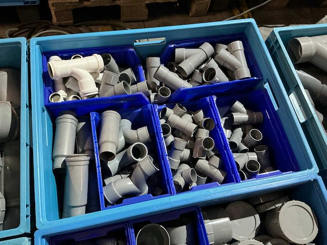 Partij pvc buishulpstukken - afbeelding 7 van  10