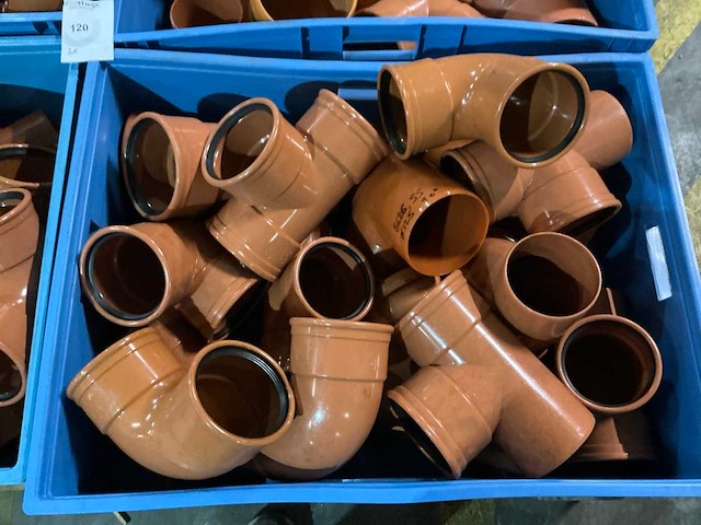 Partij pvc buishulpstukken - afbeelding 2 van  5