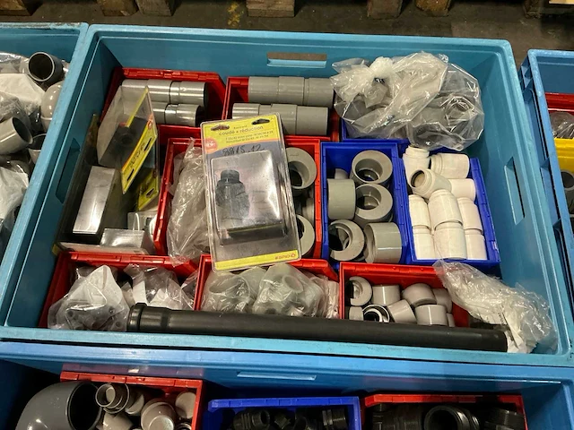 Partij pvc buishulpstukken - afbeelding 5 van  7