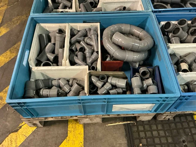 Partij pvc buishulpstukken - afbeelding 6 van  6