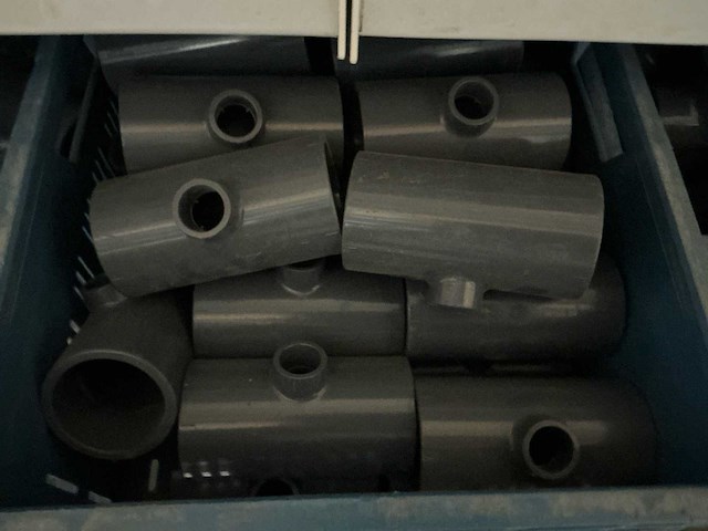 Partij pvc buizen, buisisolatie en koppelstukken - afbeelding 10 van  27