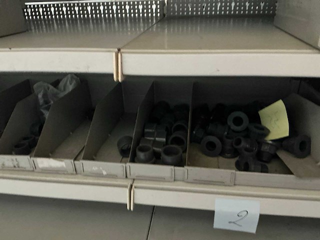 Partij pvc buizen, buisisolatie en koppelstukken - afbeelding 17 van  27