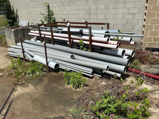Partij pvc buizen - afbeelding 1 van  4
