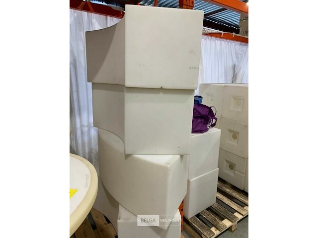 Partij pvc kubussen met verlichting - afbeelding 3 van  6