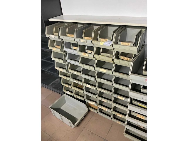 Partij pvc magazijnbakjes - afbeelding 3 van  3