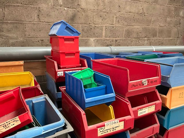 Partij pvc opbergbakken - afbeelding 3 van  9