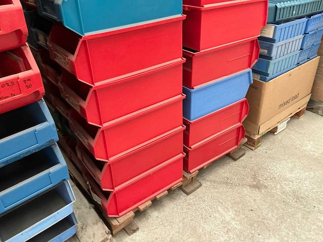 Partij pvc opbergbakken - afbeelding 8 van  9