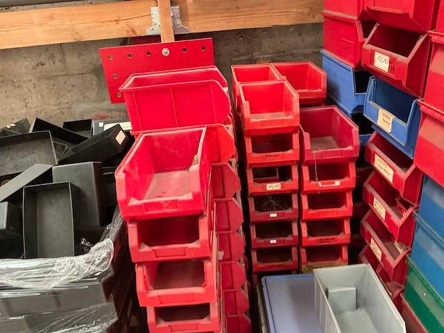 Partij pvc opbergbakken - afbeelding 7 van  9