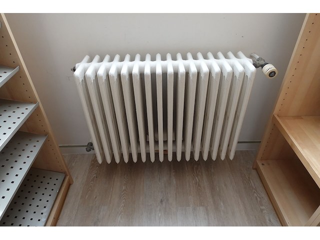 Partij radiatoren - afbeelding 40 van  48