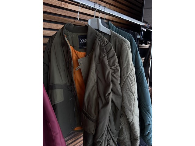 Partij regenjassen - afbeelding 3 van  7