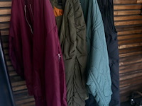 Partij regenjassen - afbeelding 7 van  7