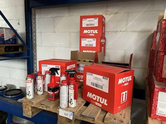 Partij reinigings- en car care producten motul - afbeelding 1 van  10