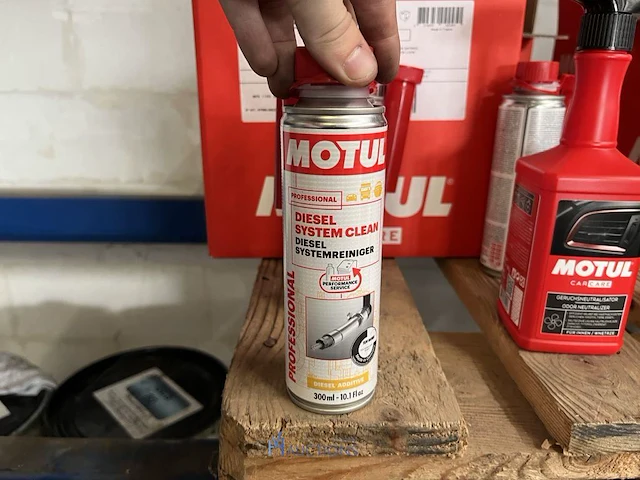 Partij reinigings- en car care producten motul - afbeelding 3 van  10