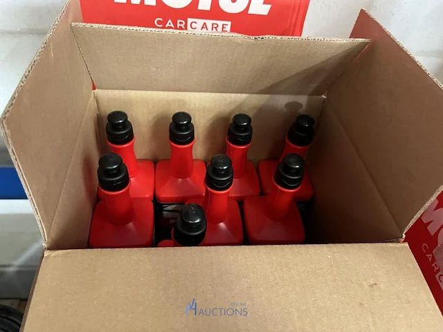 Partij reinigings- en car care producten motul - afbeelding 8 van  10